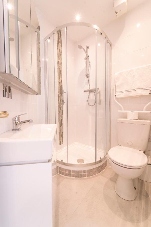 Luxurious Seaside Apartment ゴールウェイ エクステリア 写真